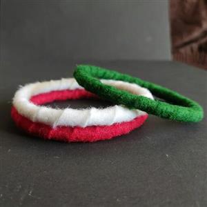 النگو پشمی به رنگ دلخواه (اکسسوری بنگل دستبند بوهو دخترانه ایران تکپوش هندی رنگی پشمی نمدی نخی کاموایی سنتی پهن دستساز)