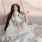 عروسک نخی گلین، مناسب برای دیزاین اتاق عروس، قابل بهره گیری در مزون ها