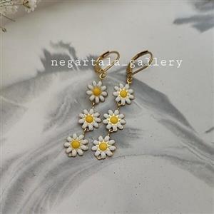گوشواره  استیل رنگ ثابت آویز  گل بابونه ارسال رایگان