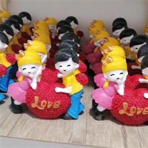 مجسمه دختر و پسر  لاو