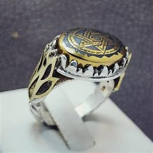 نگین حدید اصل و معدنی با حکاکی دعای ستاره حضرت سلیمان با رکاب نقره مردانه