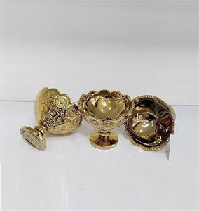 بستنی خوری می جی