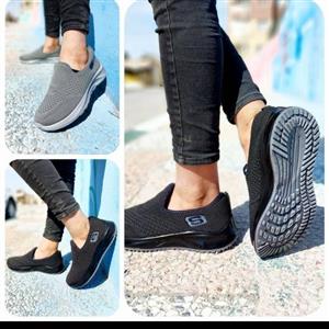 کتونی زنانه اسکیچرز