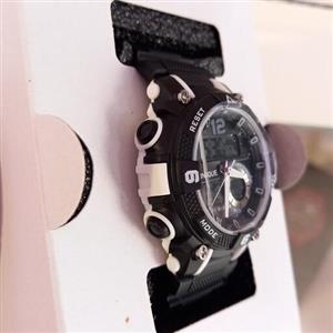 ساعت عبدی برند یونیک UNIQUE کامپیوتری ضد آب استخری شرکتی کارت گارانتی موتور خوب تقویم دار زنگ دار چراغ دار کرنومتر دار