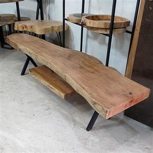 میز تلوزیون روستیک از چوب درخت چنار پایه فلزی 