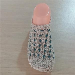 پاپوش زنانه دورنگ مناسب مهمانیبراساس سلیقه مشتری بافته میشود رنگ بندی و سایز بندی دارد