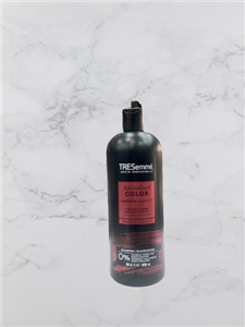 شامپو احیا کننده موهای رنگ شده ترزمه 828 میل  TRESemme  Revitalized COLOR Shampoo