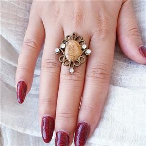 انگشتر ظریف نگین داربه رنگ قرمز آلبالویی شاین و آبی دریا و طلاییاز هر کدوم فقط یکی موجود