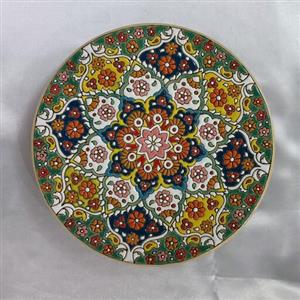 بشقاب مینا کاری تماما هنر دست با استفاده از بهترین مواد اولیه 