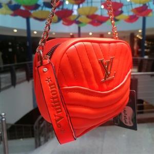 کیف پاسپورتی دخترانه و زنانه مارک ال وی