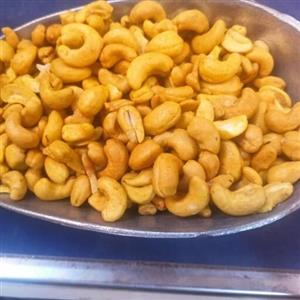مغز بادام هندی با کیفیت
