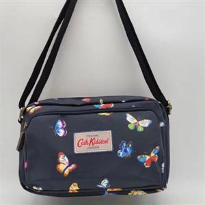 کیف برند کت کیتسون کیف مینیگرل کیف پیاده روی سبک و جادار کیفیت عالی برند انگلیسی