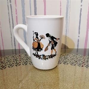 ماگ سرامیکی سفید طرح دار
