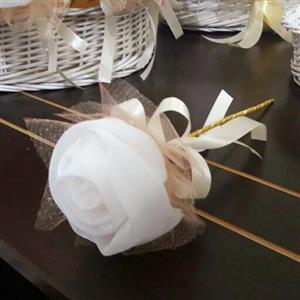 گیفت و یادبود عروسی شاخه گل