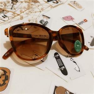 عینک زنانه یو وی 400 عینک زنانه uv400 عینک زنانه عینک دودی عینک وارداتی  عینک اورجینال عینک شیک کد 9