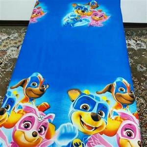 کاور تشک تخت یکنفره دورتادور کشدوزی شده طرح عروسکی پسرانه سگ نگهبان