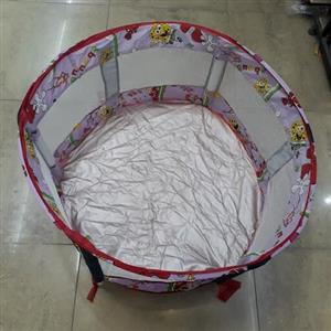 استخر توپ پارچه ای