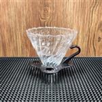 قهوه ساز V60 شیشه ای از برند جنوا ایتالیا مناسب برای فیلتر 2 و4 (پسکرایه)