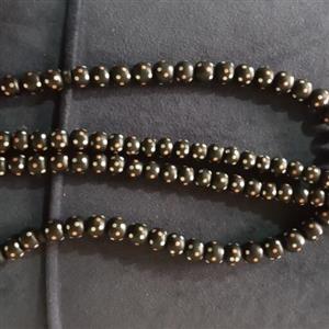 تسبیح قرمز وسبز رنگ