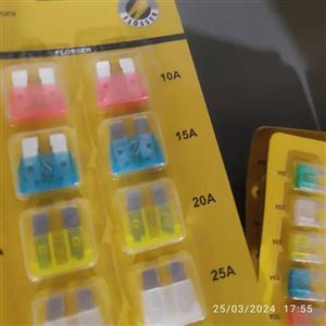 فیوز مدل کارتی بسته 10 عددی