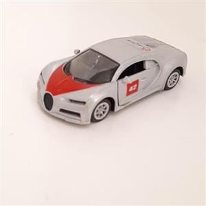 ماشین بوگاتی اسپورت عقب کش دو درب جلو باز شو رنگ نقره ای متالیک (13 سانتیمتر )