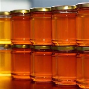 عسل طبیعی چند گیاه ،  منطقه اردستان استان اصفهان ، نیم کیلو ، خوش رنگ و خوش طعم باب میل همه ی ذائقه ها