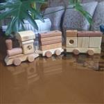 قطار چوبی مونته سوری شروود توی بارنگ طبیعی و پوشش بهداشتی