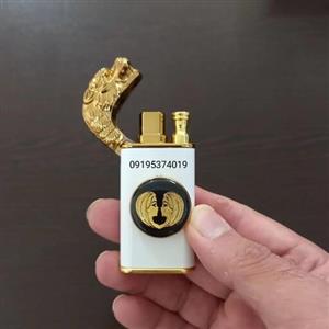 فندک روکش طلا  با جعبه چوبی اورجینال و شناسنامه اصالت کالا