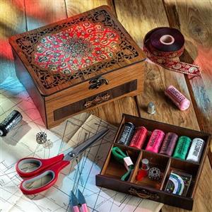 جعبه خیاطی چوبی طرح سنتی مدل فردیم - با وسائل و ملزومات
