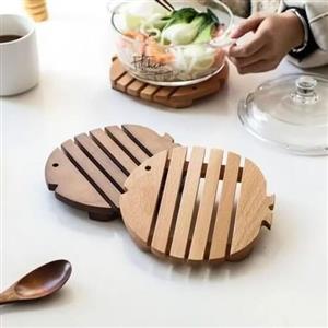 زیر قابلمه چوبی طرح ماهی