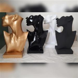 استند جواهر  و طلا  طرح پایه ورق طلا