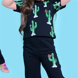 ست کراپ و شلوار دخترانه شیک و زیبا تک رنگ مشکی مناسب حدود سنی 4 تا 8 سال جنس پنبه عالی دوخت تمیز و باکیفیت