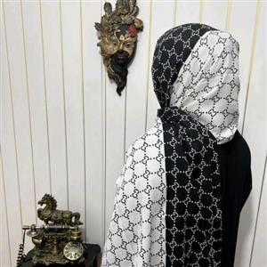 شال نخی دورنگ سفید مشکی در سه طرح متفاوت