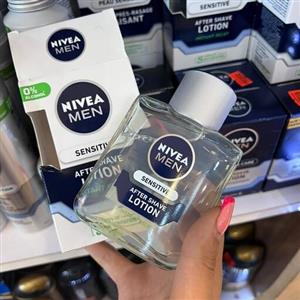 نیوآ(NIVEA)افترشیو SENSITIVEدارای عصاره گل بابونه و عصاره جلبک است ضد حساسیت برای پوست های حساس Nivea Balsam Sensitive After Shave