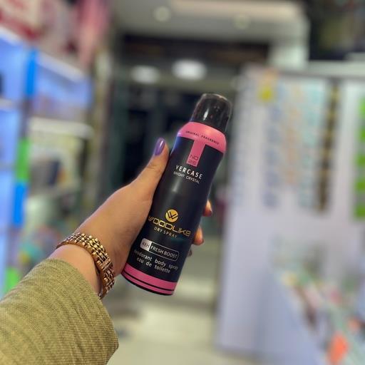 اسپری بدن زنانه وودلایک مدل ورساچه برایت کریستال Vercase Bright Crystal حجم 200 میلی لیتر