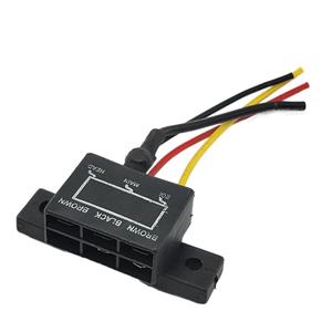 جعبه فیوز داخل موتور پراید مدل 1185 آریکو