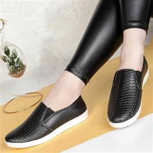 ونس اسپورت پوست ماری از سایز 37 تا 40 raha