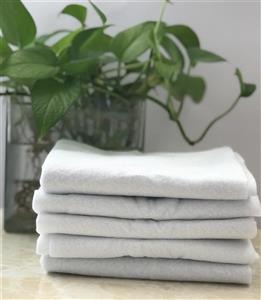 حوله های یکبارمصرف 80 گرمی مناسب سالن های آرایشی