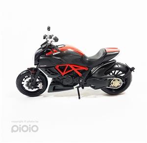 موتور بازی Maisto مدل Ducati Diavel Carbon Maisto Ducati Diavel Carbon Toys Motorcycle