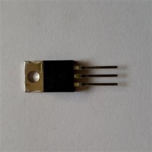 آی سی  LM7805