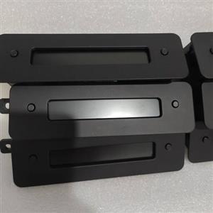 ساعت دیجیتال نمایشگر ساینا  کوییک اصلی بالای داشبورد ، نمایشگر تاریخ و زمان و نمایشگر ضبط و دماسنج