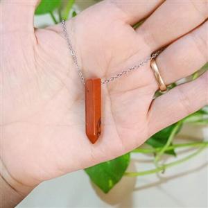 گردنبند سنگ جاسپر قرمز اصل کد  با کیفیت درجه یک به همراه زنجیر استیل