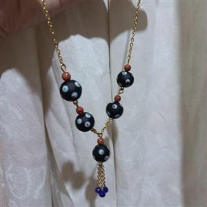 گردنبند مهره تیه رنگ ثابت مهره چشم نظر  مناسب استفاده روی لباس بختیاری