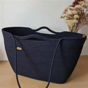کیف قیطان دوزی شده