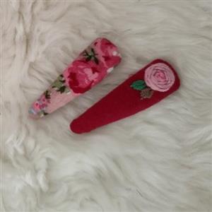 گیره تق تق کوچک گلدوزی شده با دست
