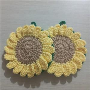 دستگیره جفتی مدل آفتابگردان با کاموا پشمی مناسب آشپزخانه