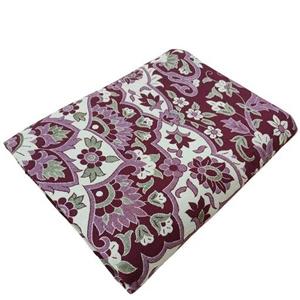 روفرشی 2 رو  بسیار زیبا  یک رو  زرشکی -یک رو کرم غیر مخمل سایز 6 متری (سایز بندی موجود)