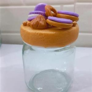 بانکه های فانتزی شیشه ای قابل شست وشو به اندازه 13سانت ارتفاع مناسب حبوبات،تنقلات،شکلات،اجیل و....