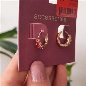 گوشواره بچه گانه نگین قرمز