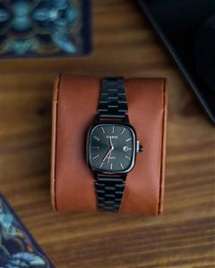 ساعت زنانه صفحه مربعی